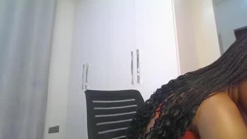 clara11 online show from November 7, 8:25 pm