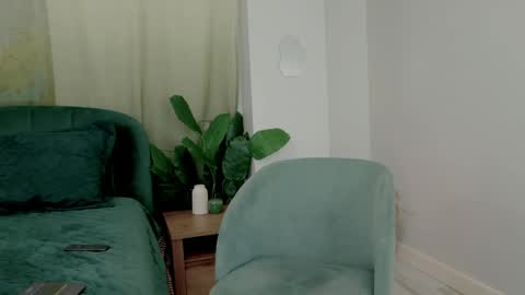 Classy Tinna online show from January 30, 8:54 am