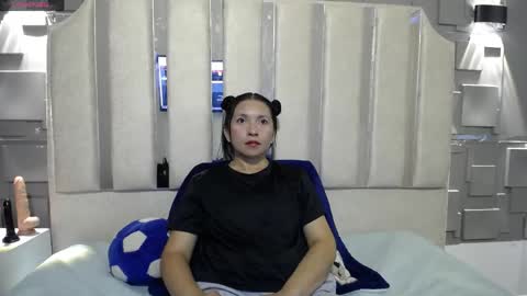 Cloe online show from April 13, 8:53 pm