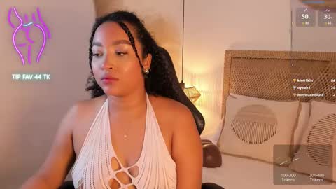 cloe_25 online show from September 12, 4:02 am