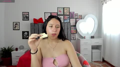 cloe_7 online show from February 20, 1:34 pm