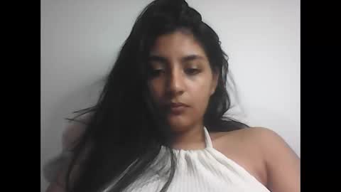 cloe small online show from March 2, 10:47 am