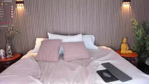 Cloe Harp  online show from October 11, 12:19 pm