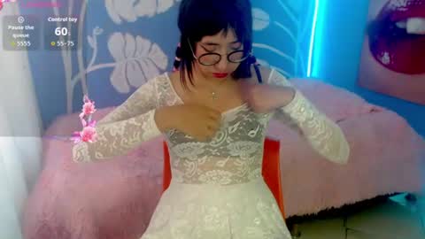 Elizabeth online show from June 11, 11:29 am