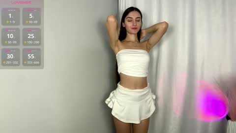 Kelly online show from October 26, 4:52 am