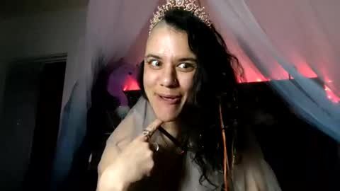 cmoan3y online show from February 15, 4:14 am