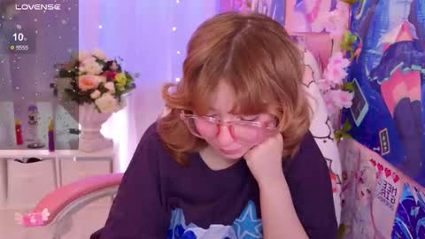 Mia online show from March 5, 10:27 pm