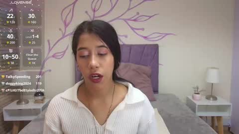 C O N N I E online show from October 6, 8:46 pm