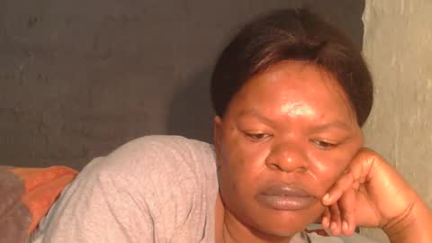 conny online show from April 8, 5:09 am