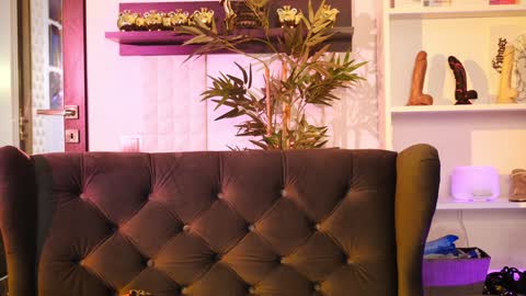 Ginger The Cringer online show from February 6, 9:22 am