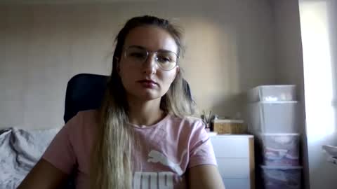 cora_fora online show from September 13, 2:36 pm