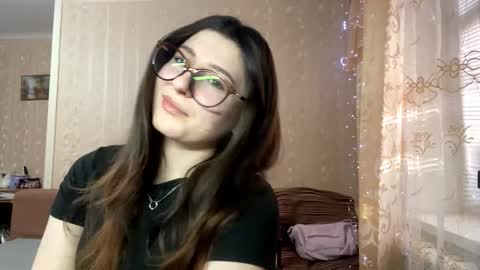 Elisheva online show from February 9, 1:13 pm