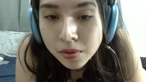 Liz Gwyneth Charlota online show from April 5, 4:28 pm