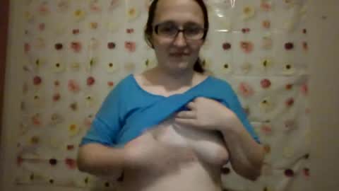 countrygirl0909 online show from June 16, 2:45 am