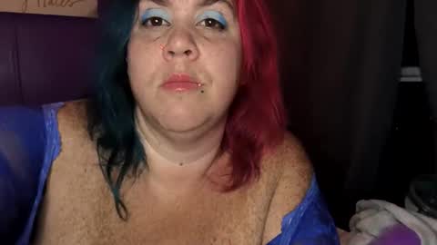 courdles online show from December 17, 10:08 am