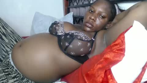 Erykah online show from October 14, 6:32 pm