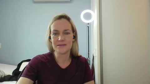 Anny online show from February 2, 11:09 am