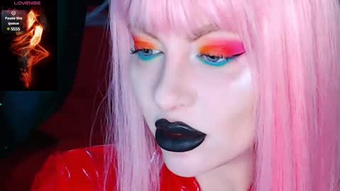 Roxy online show from December 6, 2:28 pm