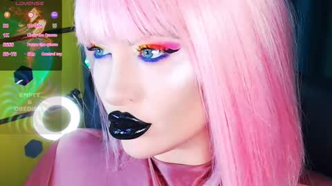 Roxy online show from September 11, 3:12 pm