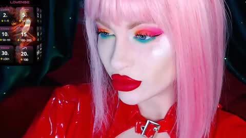 Roxy online show from December 4, 1:53 pm