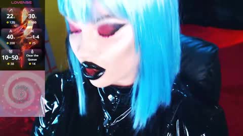 Roxy online show from March 25, 2:42 pm