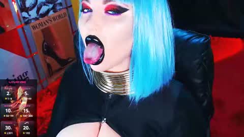 Roxy online show from June 20, 3:37 pm
