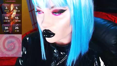 Roxy online show from March 19, 2:43 pm