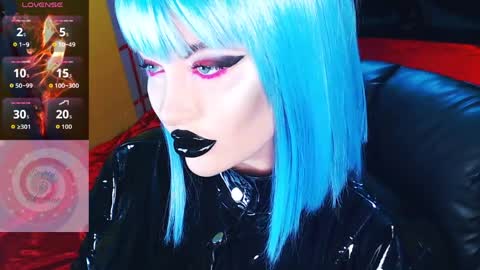 Roxy online show from March 29, 3:22 pm