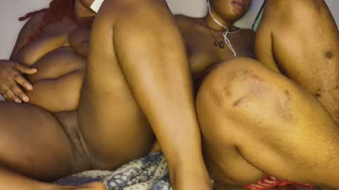 creamyposh1 online show from March 14, 6:03 am