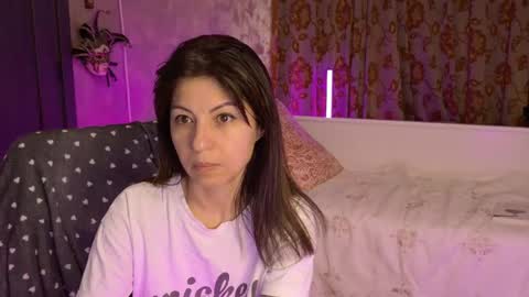 crissy_love online show from March 19, 5:23 am