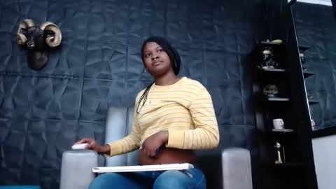 Hanna  online show from October 3, 11:04 am