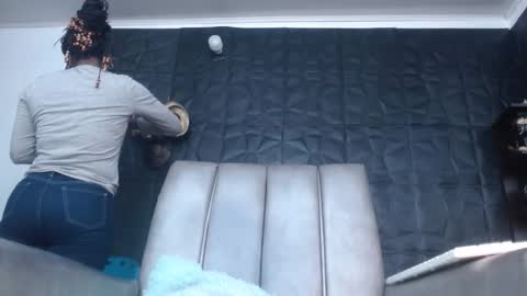 Hanna  online show from October 2, 10:20 am