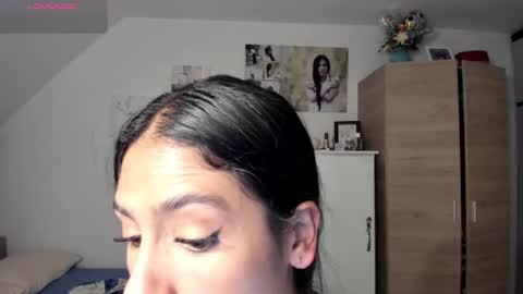 veronika online show from March 3, 2:39 am