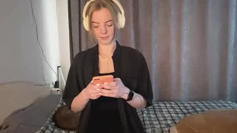 Marry online show from March 25, 3:26 pm