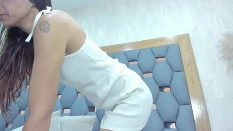 crystal_sm online show from November 5, 3:12 am