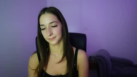Crystalbrunette18 online show from May 18, 6:14 pm
