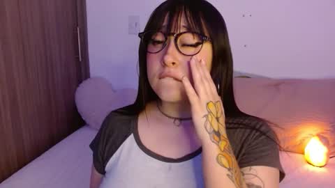 Olivia  online show from September 21, 1:59 am