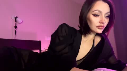 Molly Moore online show from December 20, 12:52 am