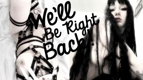 Sasha    Make me moan with patterns   good music here  online show from November 30, 1:43 am