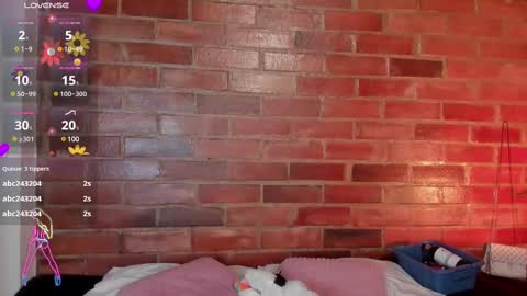 Soy Crystal online show from February 16, 10:10 am