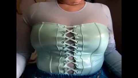 crystalyn777 online show from October 19, 11:40 pm