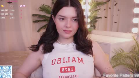 Ellie online show from December 4, 5:35 pm