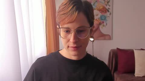 Leonela online show from March 10, 7:50 pm