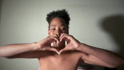 cum2charmxx online show from August 9, 12:20 pm