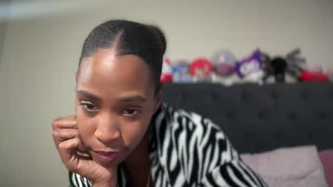 cum2charmxx online show from January 17, 3:58 am