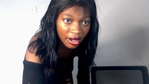 cumebony_petit online show from January 18, 7:37 am