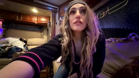 SOCKSSTAYON online show from January 7, 12:36 am