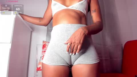 Curly  -  OF- CURLY SWEETT online show from March 9, 2:10 pm