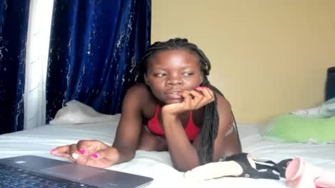 curvyjoan online show from February 11, 8:58 am