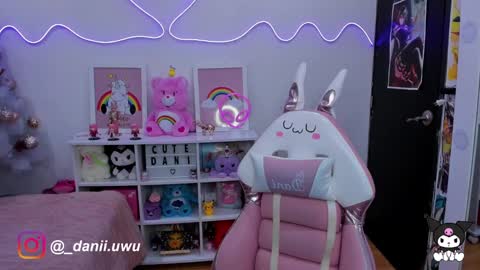 Dani  online show from December 13, 7:59 am